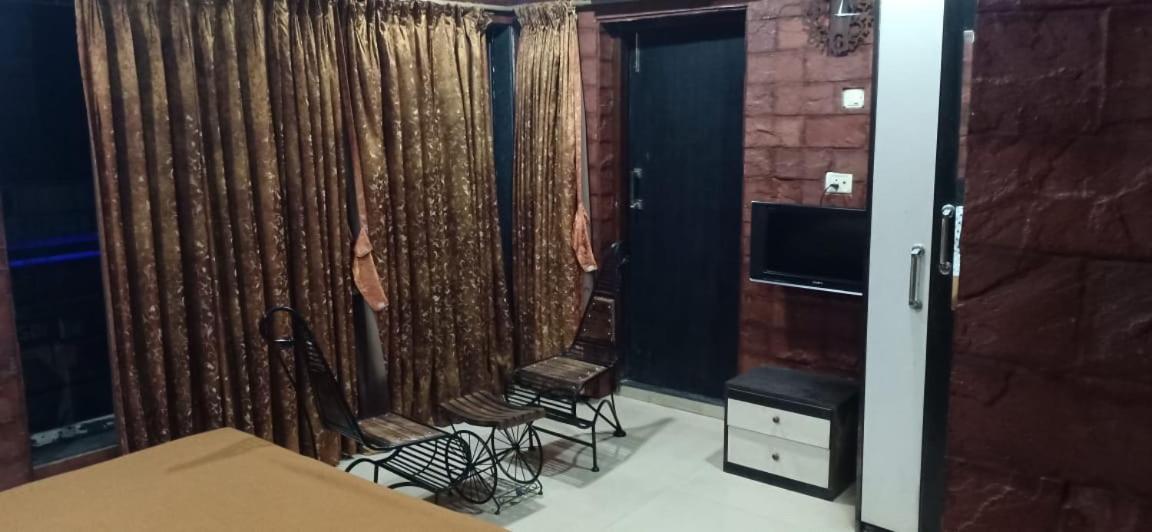 On Point Plaza Bed & Breakfast Murūd Dış mekan fotoğraf