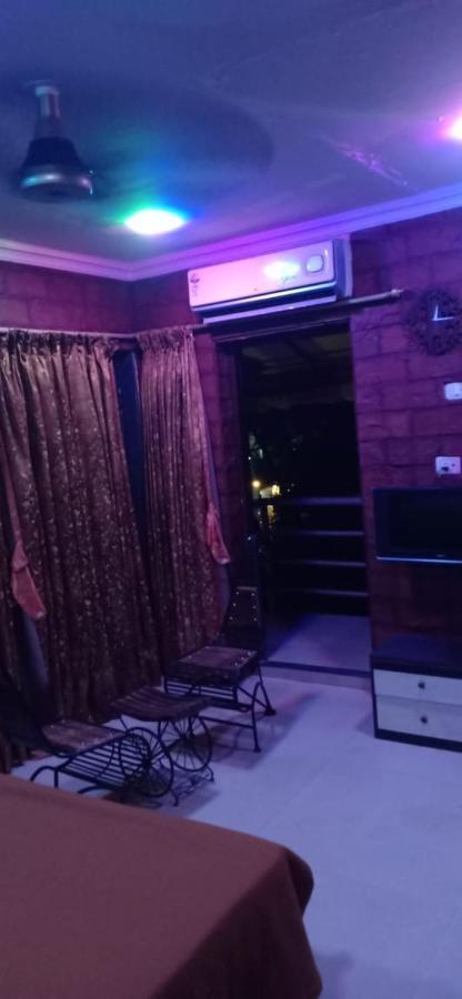 On Point Plaza Bed & Breakfast Murūd Dış mekan fotoğraf