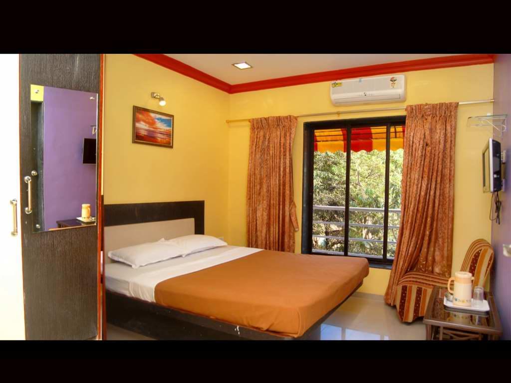 On Point Plaza Bed & Breakfast Murūd Dış mekan fotoğraf