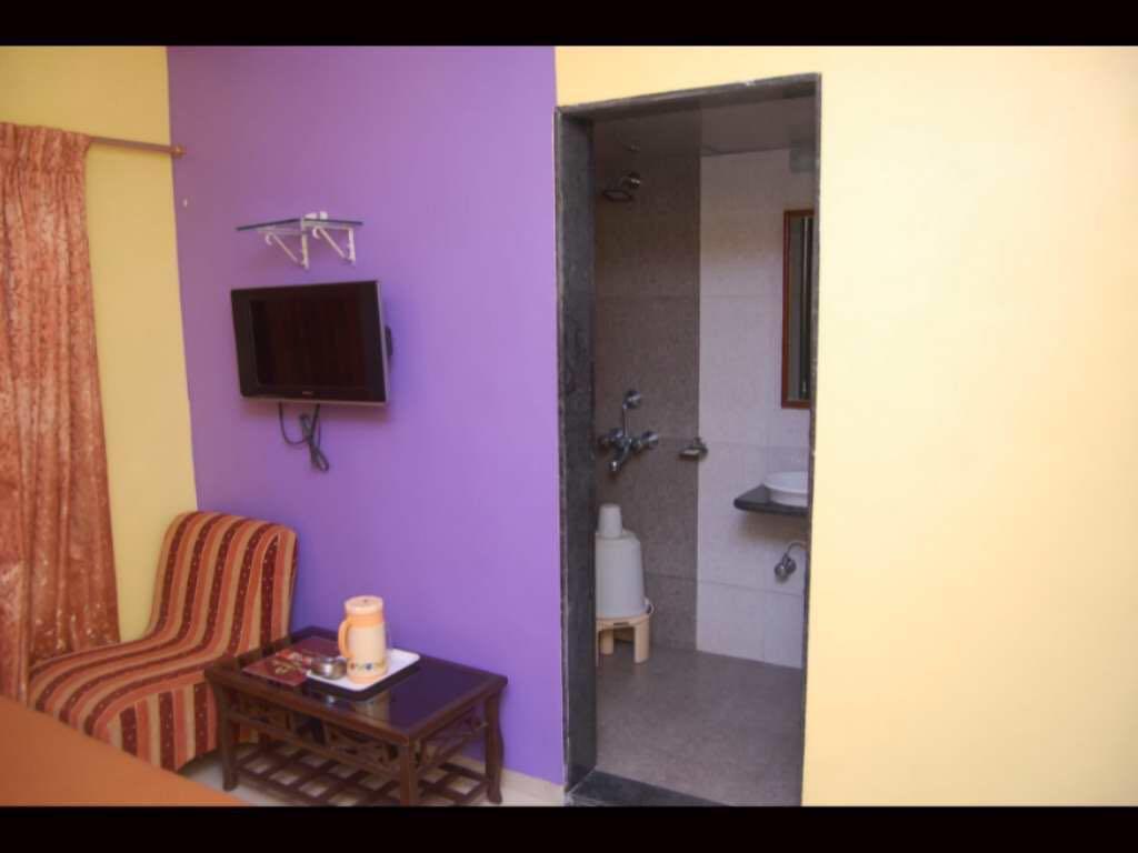 On Point Plaza Bed & Breakfast Murūd Dış mekan fotoğraf